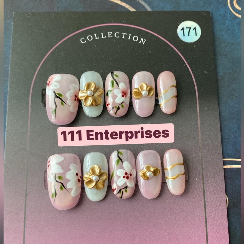 Pink and Gold Floral Press-On Nail Set